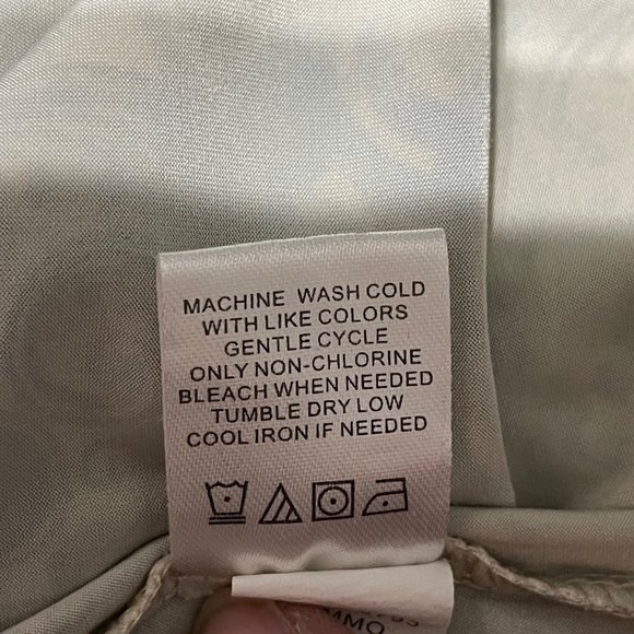 Unity flutter short sleeve  Boho green/blue print rhinestone v neck top size M - Picture 6 of 8